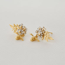 Load image into Gallery viewer, Posy Bloom | Earrings
